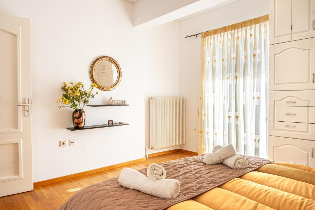 The Home Sweet Home - Family Friendly 2 Floor Apartment Kalamata Exteriör bild